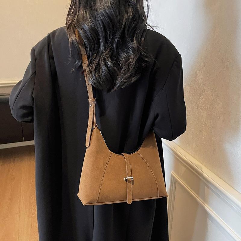 Retro Large-capacity Bag Autumn and Winter New Casual Matte Commuter Shoulder Messenger Bag Tote Bag