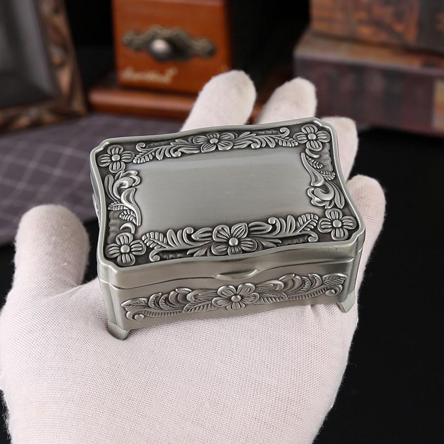 Retro Metal Jewelry Box With Flower Pattern For Gift Giving And Desk Decor