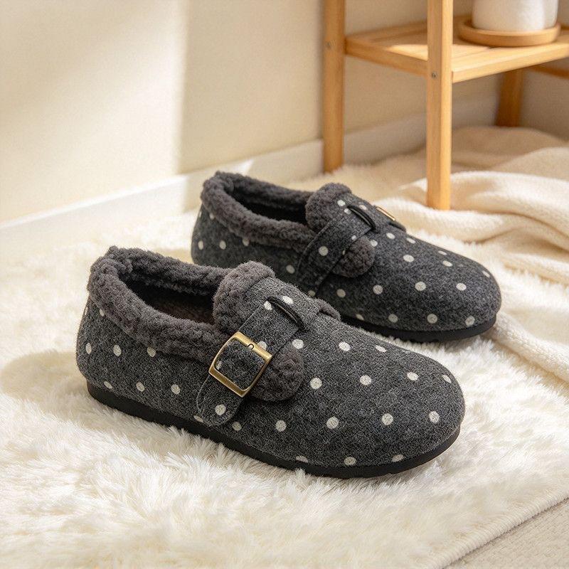 New Style Shoes - Winter and Autumn Cotton Women's Shoes, Comfortable and Lined with Padding.