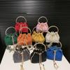 Dámské kabelky ve stylu mini designových kyblíkových tašek pro ženy Luxusní zbrusu nová kabelka Crossbody s řetízkem Dámské kabelky
