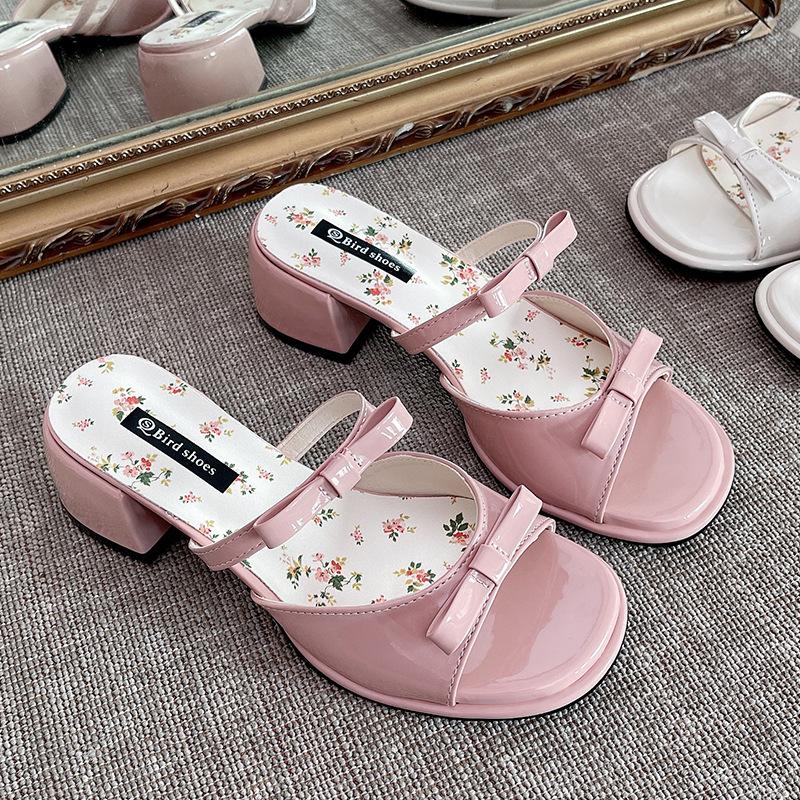 

Сандалии на толстом каблуке с французским бантом, женская верхняя одежда, лето 2025, новинка с юбкой на высоком каблуке, слово с классными тапочками 35 розовый