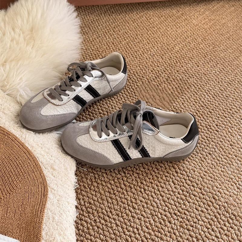 Retro fashion ballet little white shoes women's new soft sole comfortable and light leisure sports