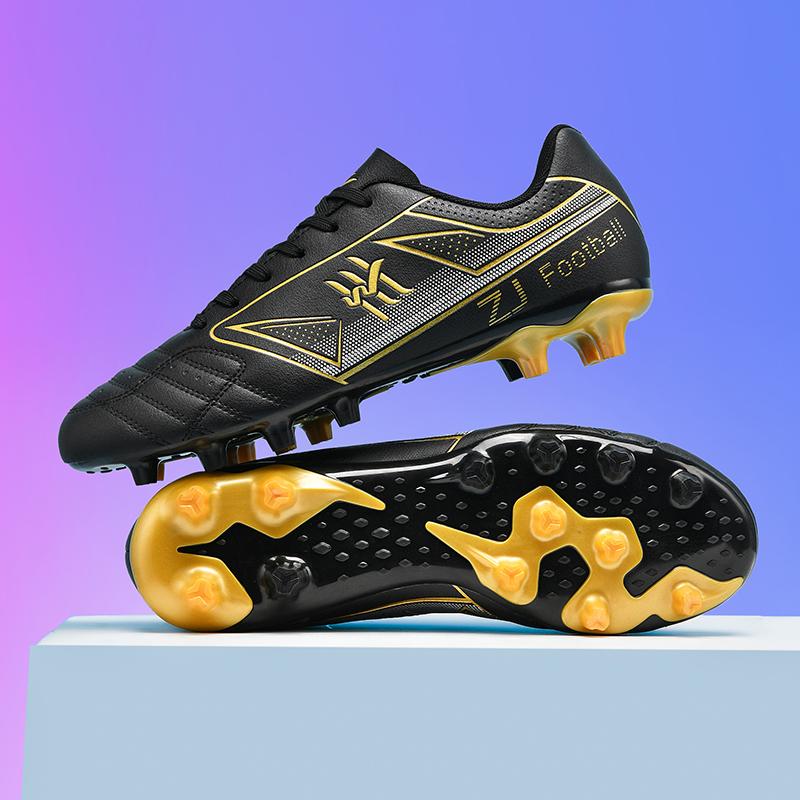 

New Men Soccer Shoes Unisex Football Boots Professional Training Ultralight Wholesale Breathable Indoor Futsal Drop Shipping 36