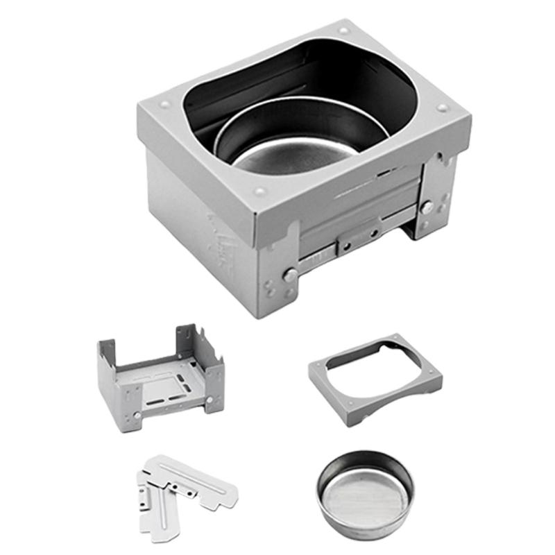 

Складная походная плита с боковыми панелями, крышкой и поддоном для топлива. Модульная конструкция, подходит для экономии места при приготовлении пищи на открытом воздухе.