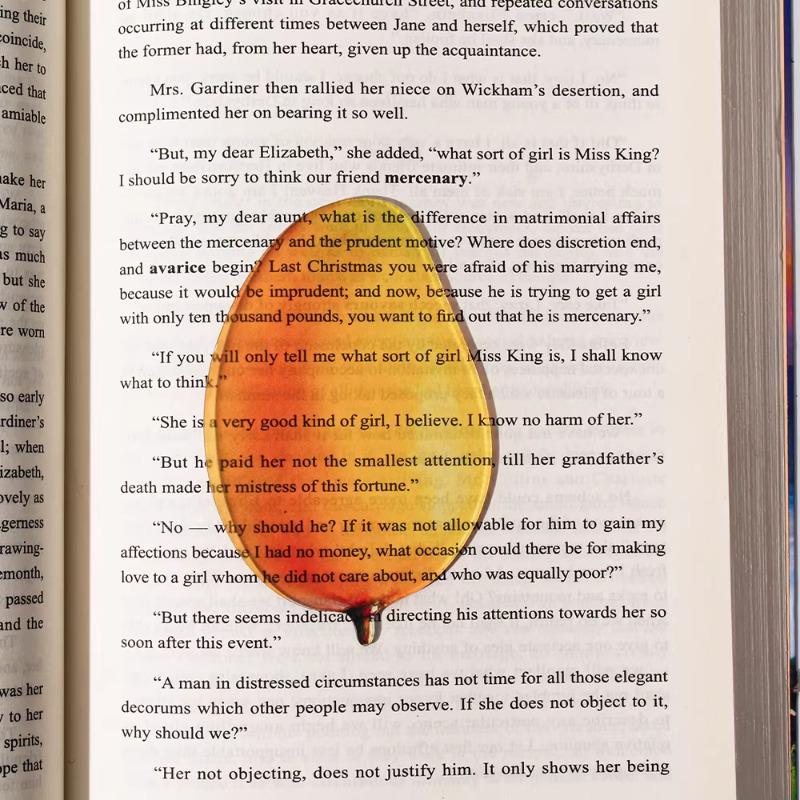Acrylic Grape Tomato Apple Bookmark – Cute, Transparent, High-End Student Gift and Reading Marker
