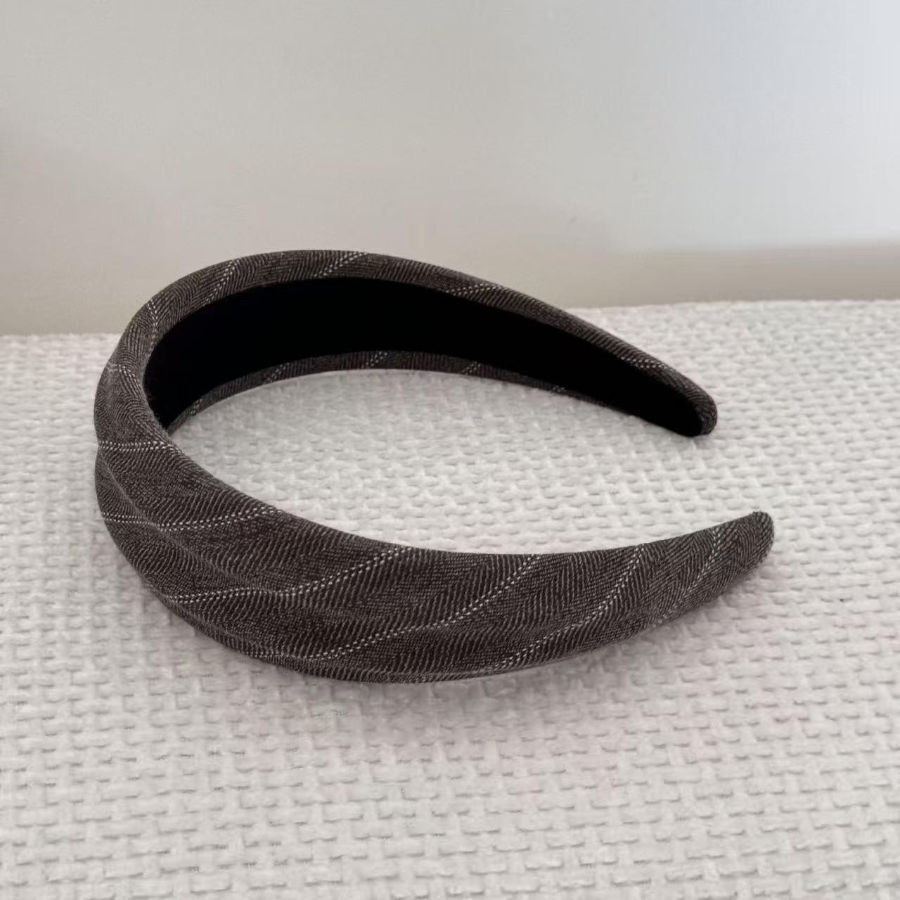 

Korean-Style Embossed Twill Wide Headband