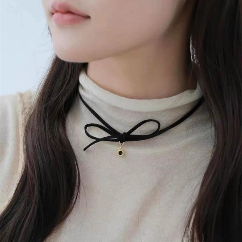 Elegant Bowknot Necklace Pearls Beads Heart Pendant Clavicle Chain French Style Collarbone Chains for Women Girls
