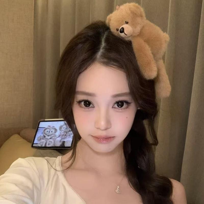 Soft Plush Bear Hair Clip Cartoon Hairpin for Women Furry Hair Accessory Perfect for School and Parties