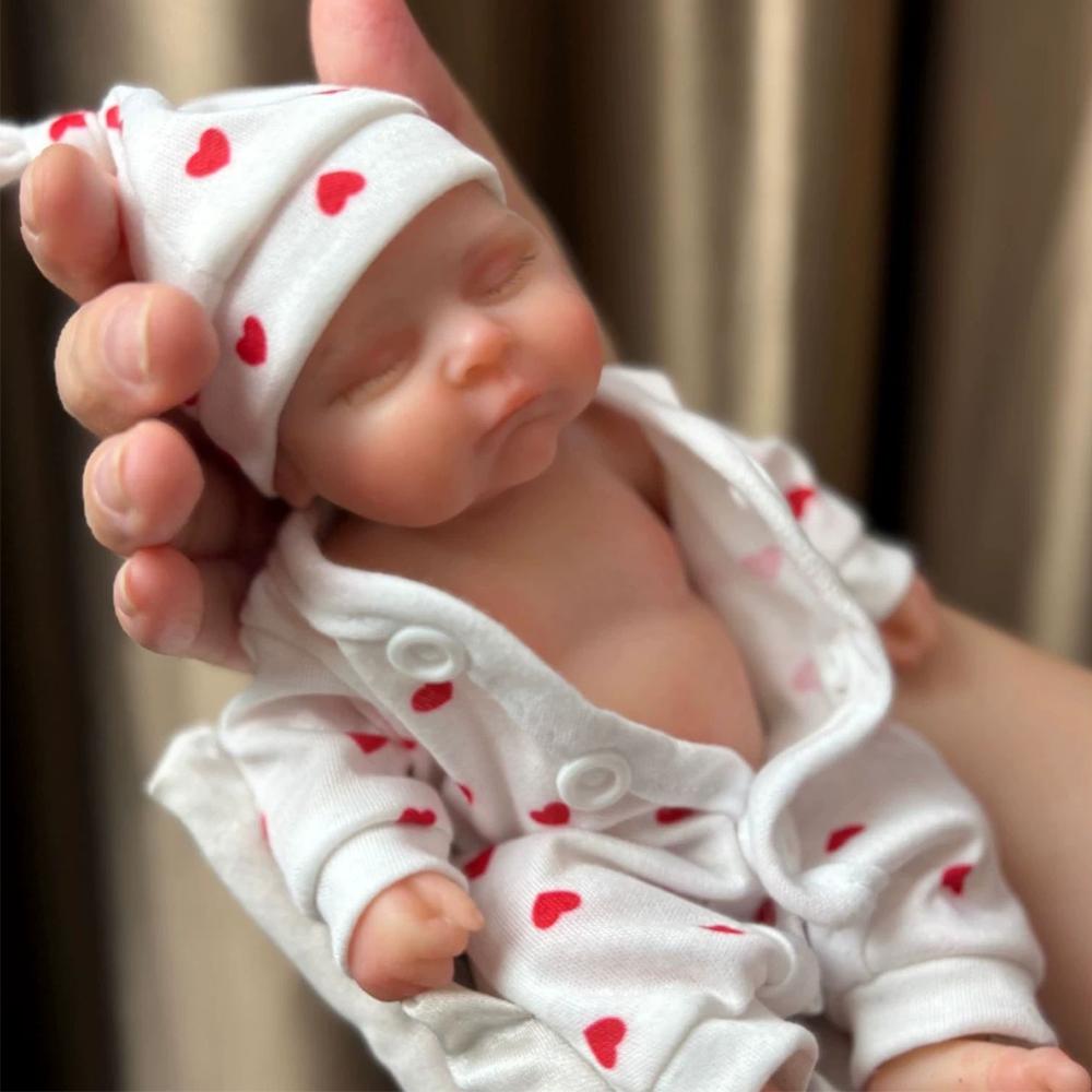Reborn Baby Doll 8-inch Solid Silicone Baby Rebirth Doll Toy - Soft And Stretchable Plush Dolls Toys