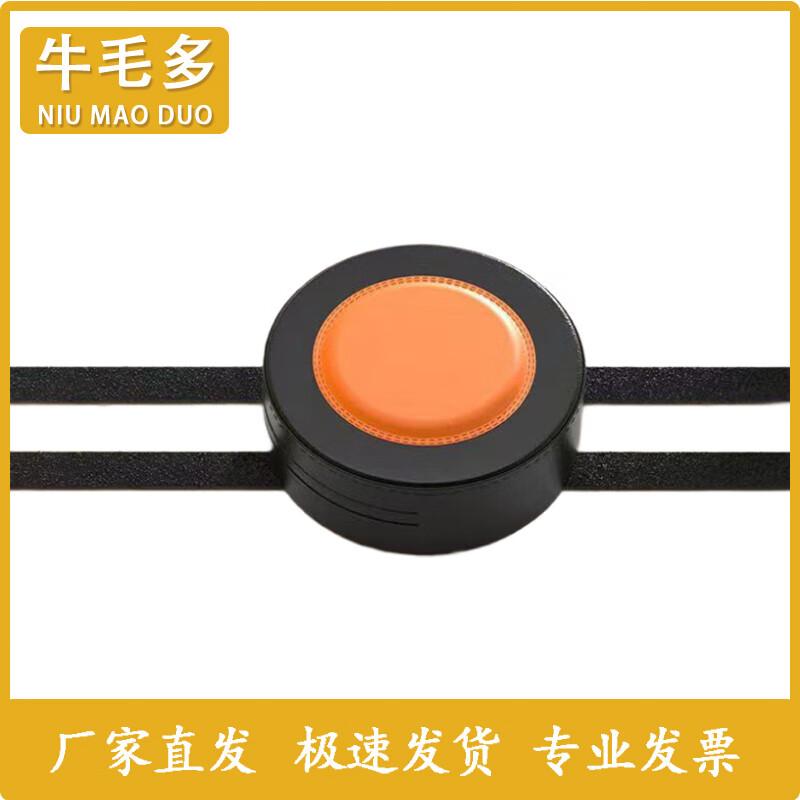 

Boxing Target Pad & Adult Gloves Set