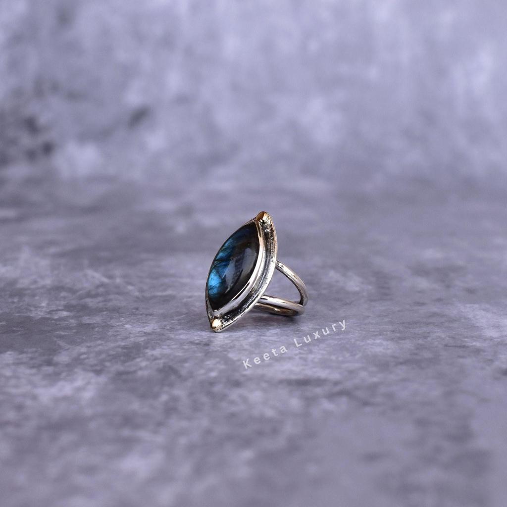 Natural Labradorite Ring Silver Oxidized Handmade Ring Flashy Labradorite Ring For Women Healing Gemstone Bohemian Jewelry Unique Gifts