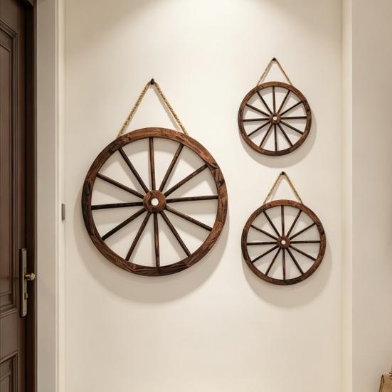 Wooden Wagon Wheel Wall Decor Retro Wheel Wall Art Vintage Farmhouse Old Western Hanging Ornaments for Home Office Cabin Western Themed Decor