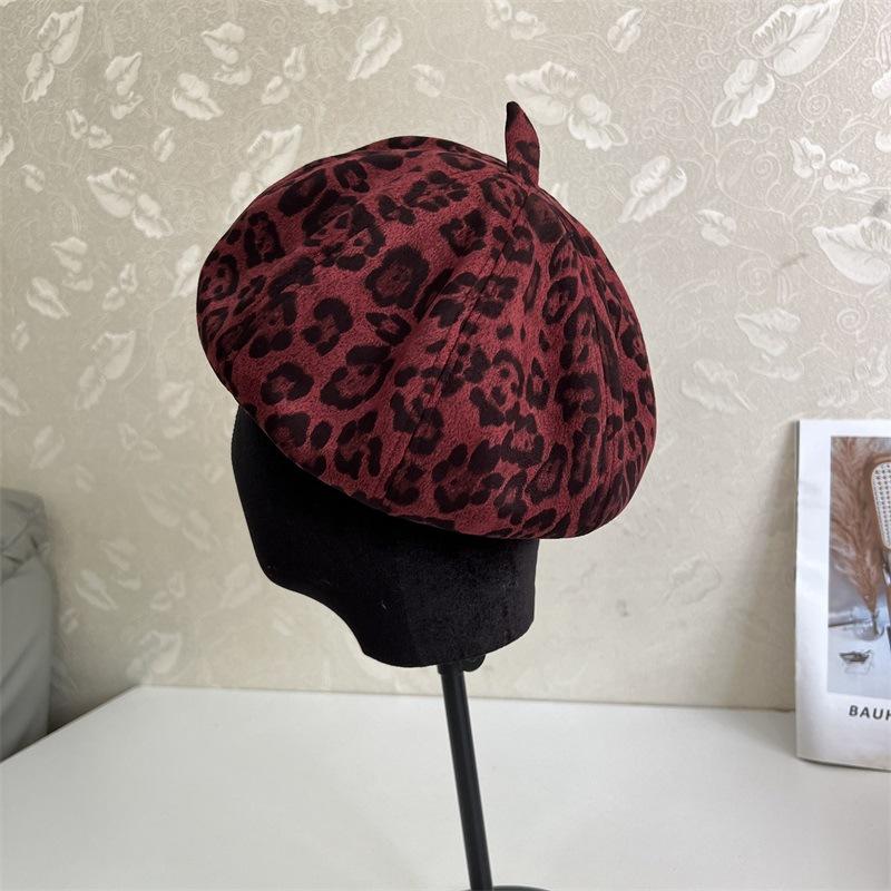 Retro deerskin velvet leopard print beret female street versatile painter hat bud big head circumference pumpkin hat trendy