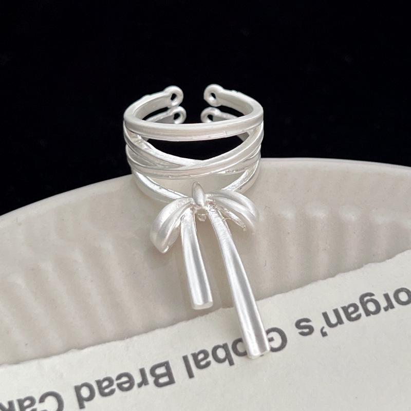 Geometric Intersecting Bow Ring: Creative Openable Index Finger Ring for Women Adjustable Open