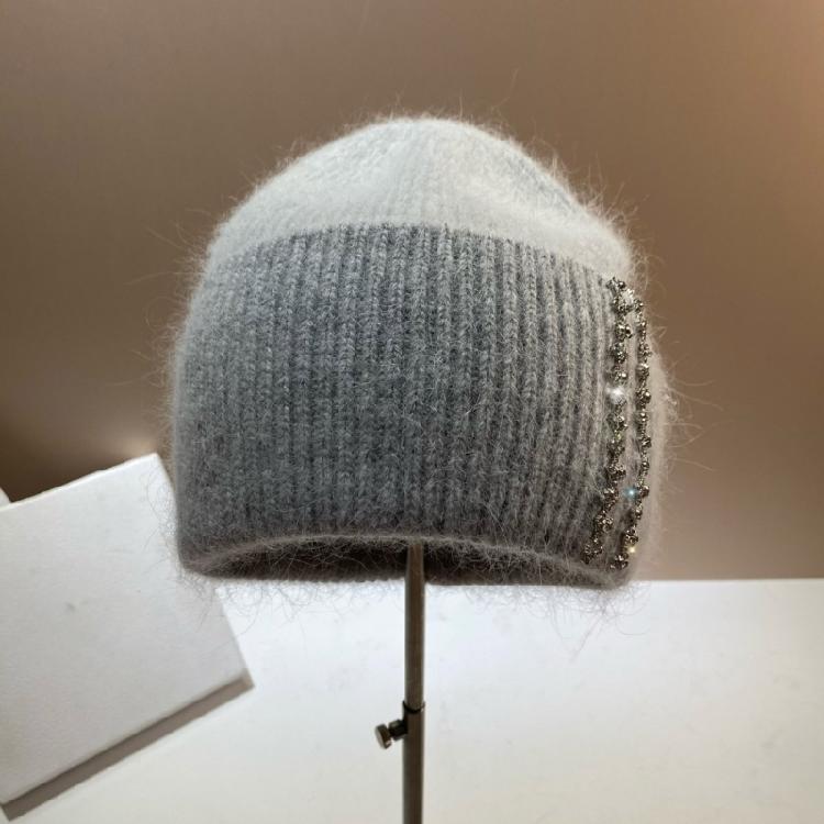 Rhinestones Unisex Hats Outdoor Fuzzy Winter Hat Handmade Protable Hat Suitable for Various Head Size