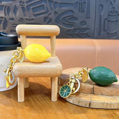 Resin Nyckelring Sommar Vitalitet Citronformad Berlock Nyckelring Par Vänner Nyckelkedja Bärbar Bil Väska Dörr Nyckelkedja