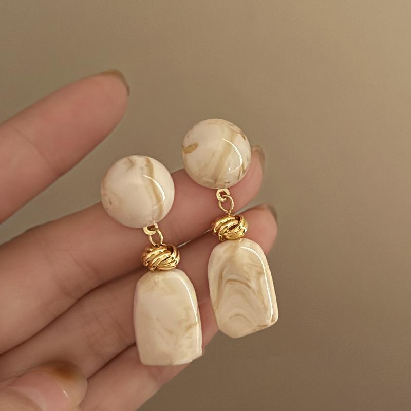 Maillard artificial tiger's eye stone ear buckle retro fashion high-end earrings light luxury temperament earrings