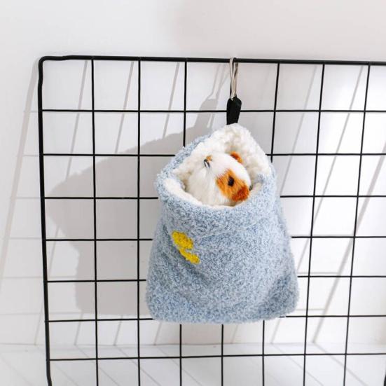 Hamster Sleep Pouch Hangable Windproof Bite Resistant Load-bearing Rest Embroidery Easy Access Hamster Sleeping Bag Pet Cage