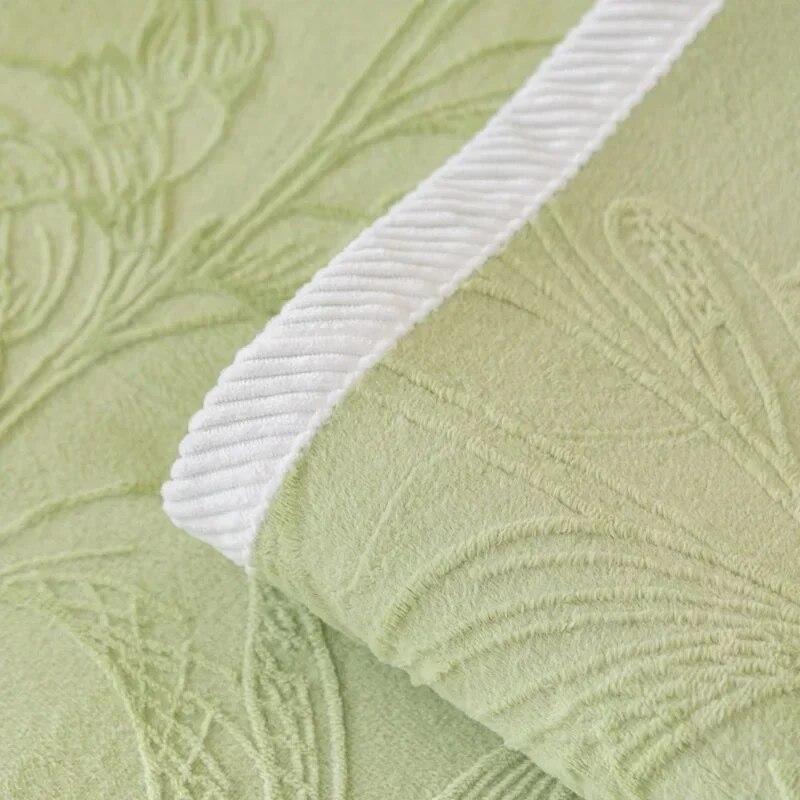 Winter Warm Plush Sofa Cushions Leaves Jacquard Velvet Sofa Covers Non-Slip Universal Sofa Towel Mat for Living Room Couch Decor