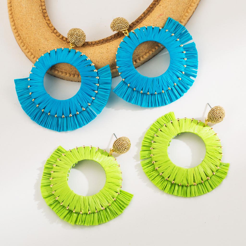 Boho Chic Rattan gewebte Ohrringe mit Vintage und lässigem Stil für den Urlaub