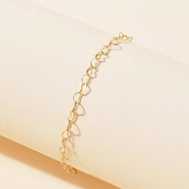 Elegant Hollow Heart Bracelet: Versatile, Stackable Hand Jewelry for Women