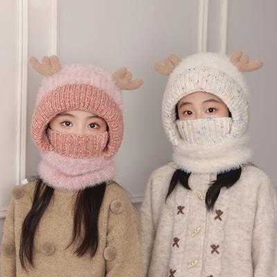 Kids Hat Hooded Scarf Headgear with Full Face Guard Cartoon Deer Ear Design Cold