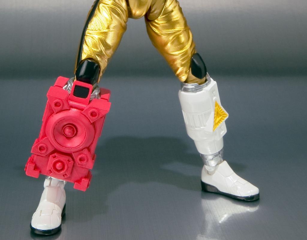 TAMASHII NATIONS Kamen Rider Fourze Electric States SHFiguarts