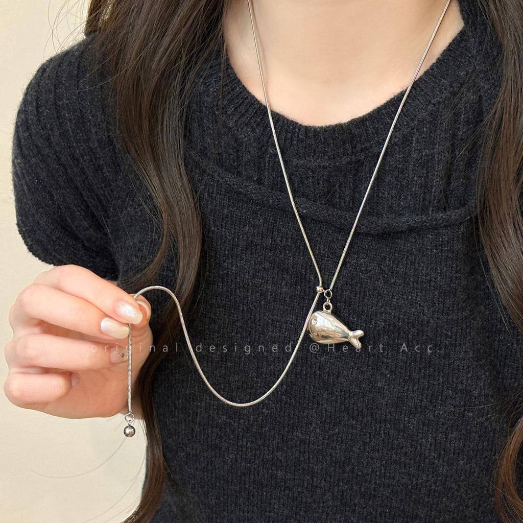 Minimalist Fish Pendant Necklace Adjustable Length Lobster Clasp Chain Simple Design Contemporary Jewelry for Women and Teens XL-0160