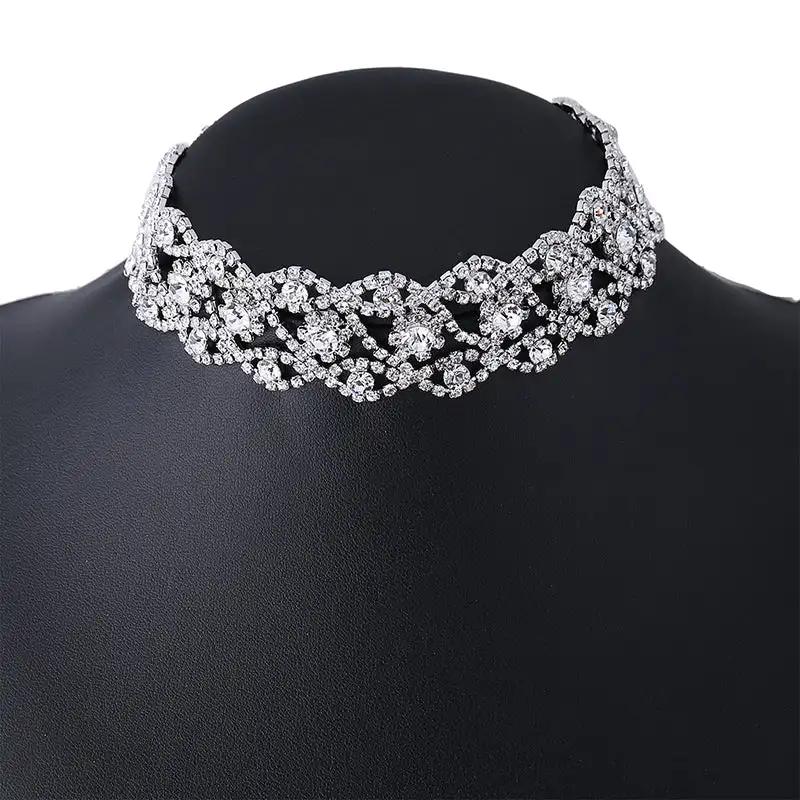 Luxus Temperament Kristall Strass Anhänger Choker Halsband Silberbeschichtete Kette Halskette Damen Hochzeits Schmuck