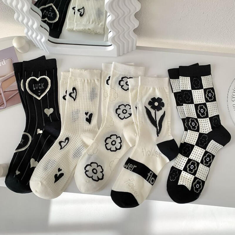 [5-Pair Set] Perios Flower Heart Mesh Summer Mid-Calf Socks 5-piece set
