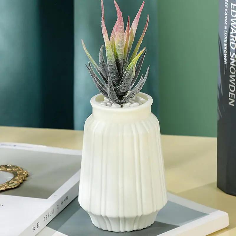 4.84 Inch Simple Modern Flower Vase White Ceramic Chinese Style Designed Flower Vase Unique Pottery Vases For Artificial Flowers