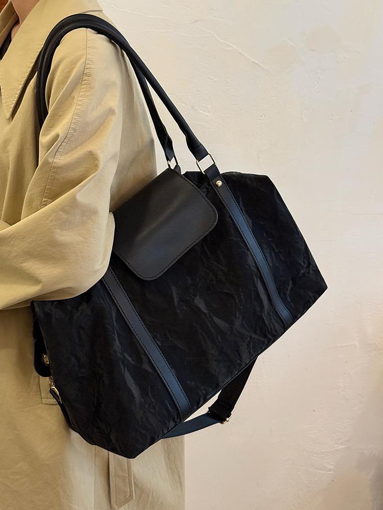 Large-capacity Portable Fitness Bag Women's Short-distance Business Trip Storage Luggage Bag New Fashionable and Lightweight Shoulder Messenger Bag