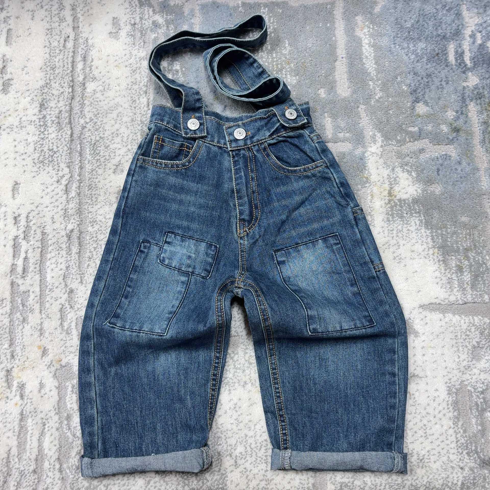 

Детские универсальные модные джинсы на подтяжках Size 140 синий