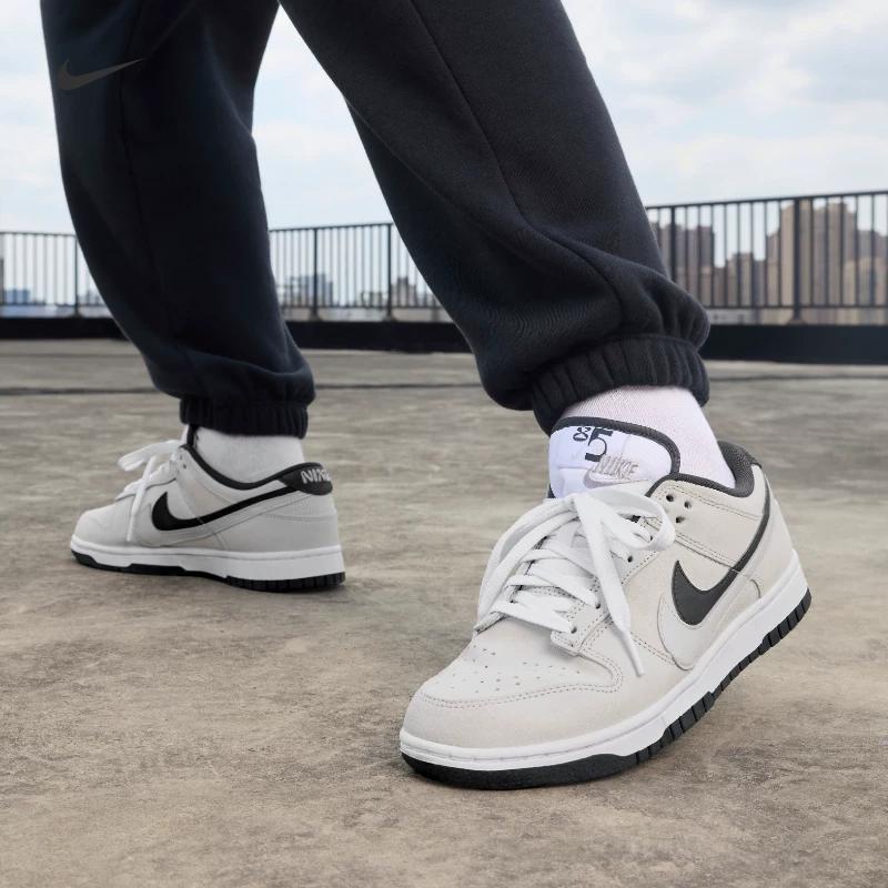 Nike Women's Lightweight Leather Sport Shoes with Winter Flat Rubber Sole - NIKE DUNK LOW HV180
