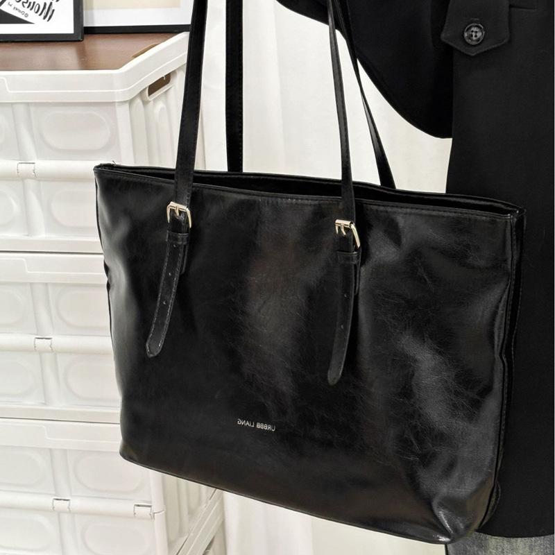 Premium Retro Large Capacity Commuter Tote Bag Oil Wax Leather Shopping Travel Underarm Portable Messenger Shoulder Bag