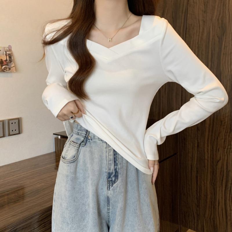 V-neck Long Sleeved T-shirt Slim Fit with Fleece Top