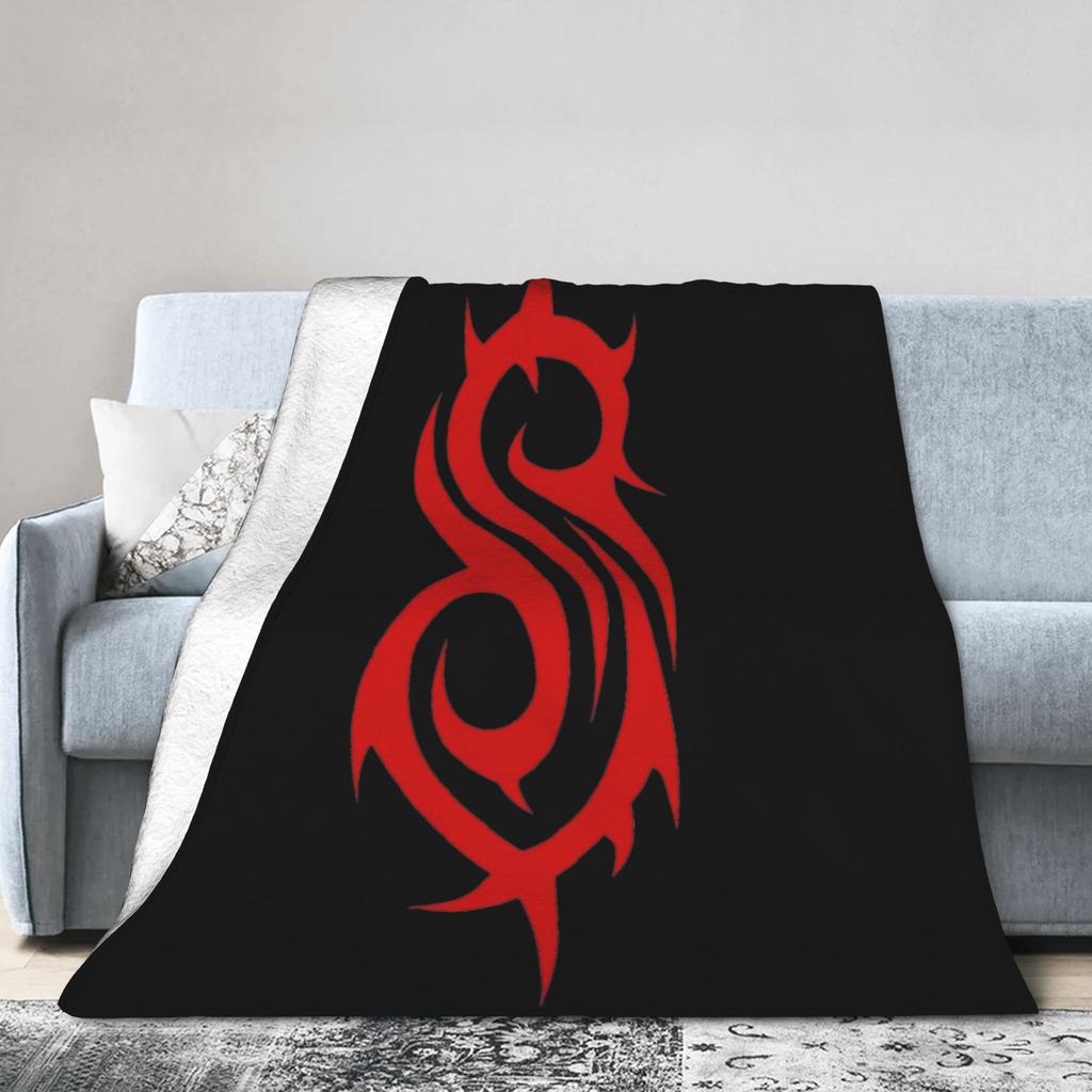 Custom S-Slipknoted Flannel Blankets Heavy Mental Band  Throw Blanket For Bed Sofa Couch 125*100Cm Quilt