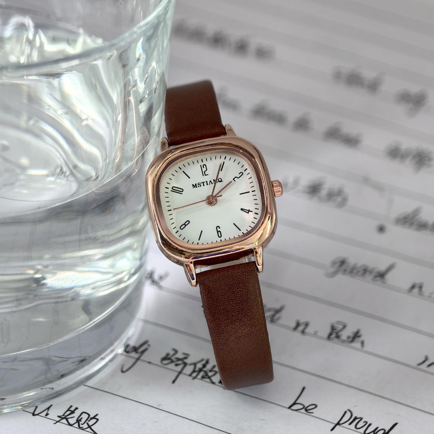 Retro Exam Watch Female Student High Value Light Luxury British Small Fragrant Style Small Dial Women S Quartz Watch