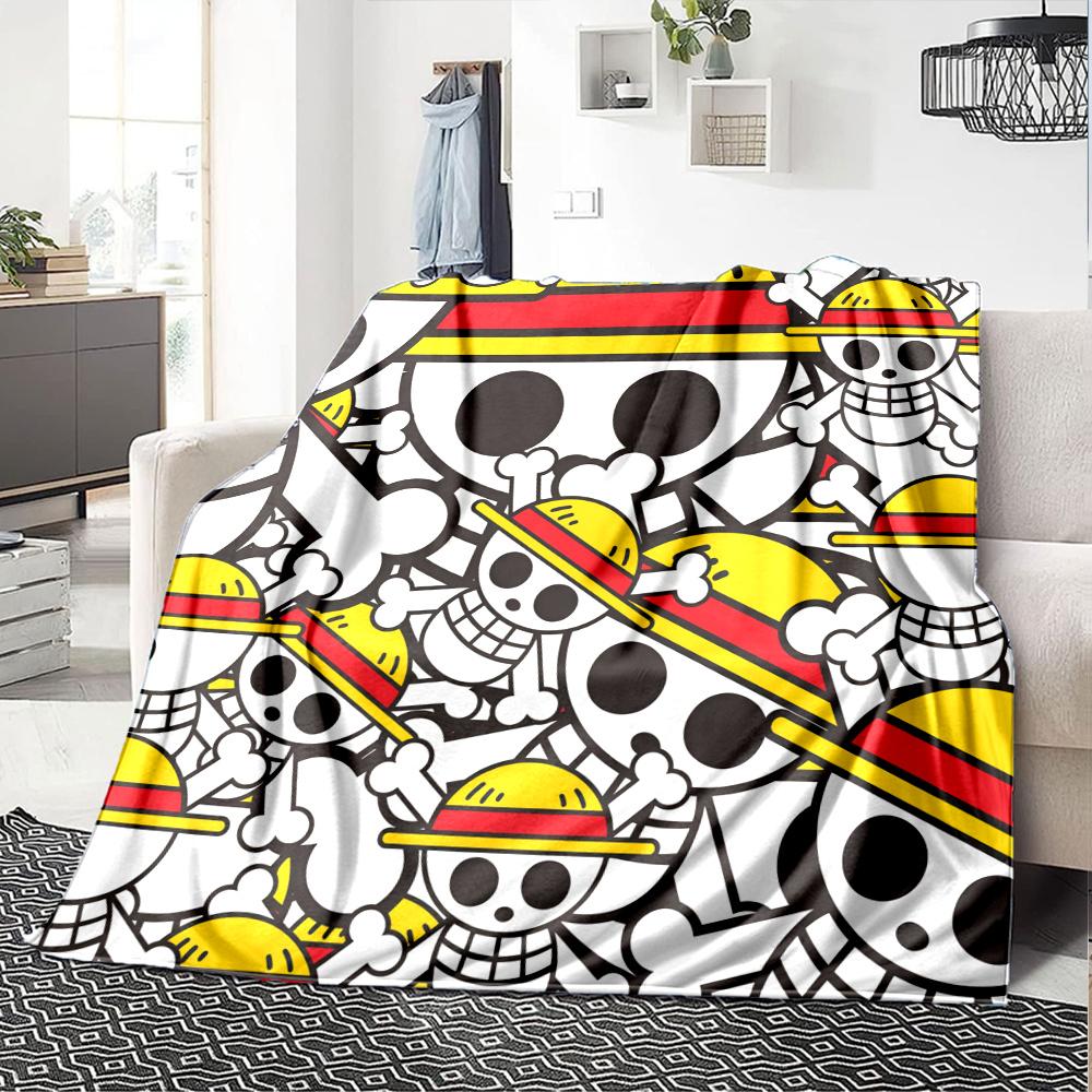 1PC One Piece Straw Hat Pirates Patterned Flannel Blanket Suitable For All Seasons For Home Decor Warmth And Comfort Gifts Holiday Present