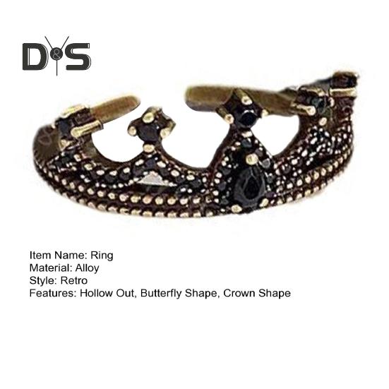 Retro Ring Hollow Butterfly Crown Shape Rhinestone Decor Dark Cool Style Alloy Stacking Ring Prom Party Dating Jewelry