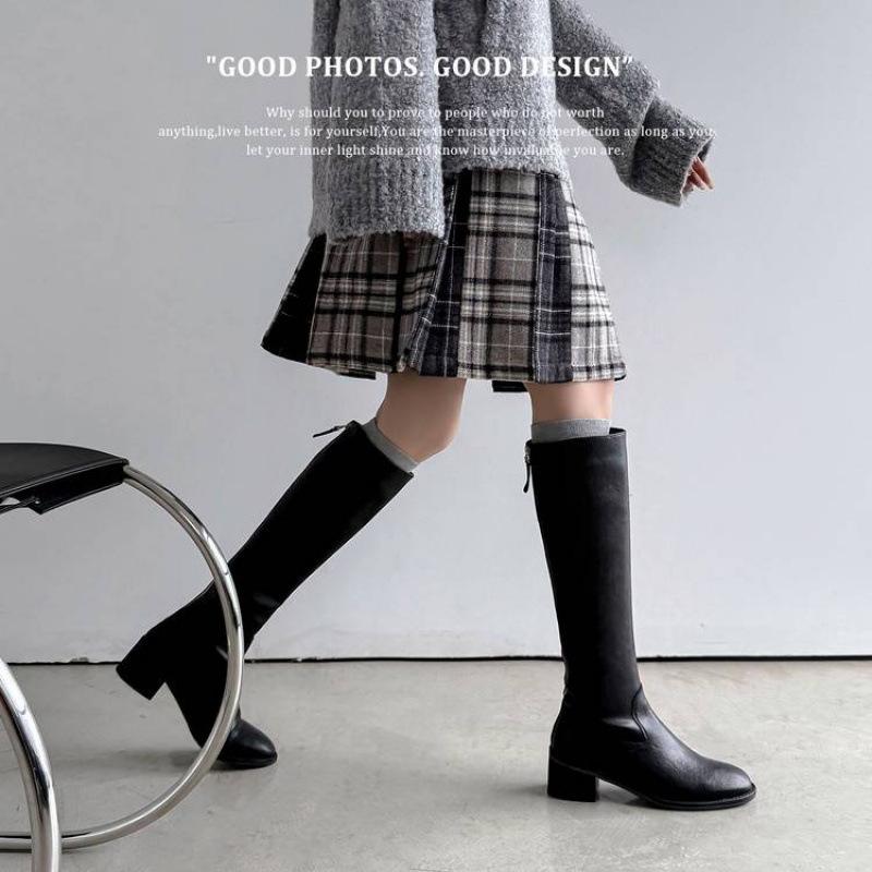 Autumn and winter new knight boots first layer washed cowhide flat-bottomed boots women's retro brown sleeve simple women's single boots