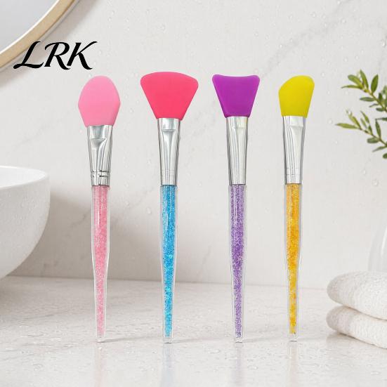Even Mask Application Tool Silicone Face Applicator Brush, Facial Mud Brush with Non-Slip Soft Beauty Rhinestone Handle, Hairless Clay Tools