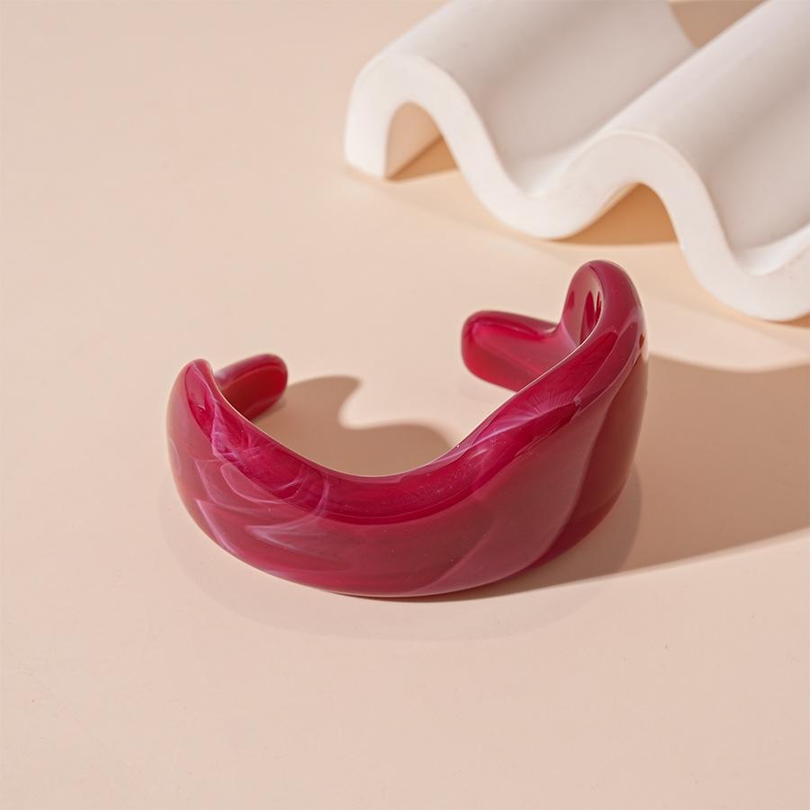 Retro smudged acrylic irregular opening bracelet exaggerated simple geometric jewelry