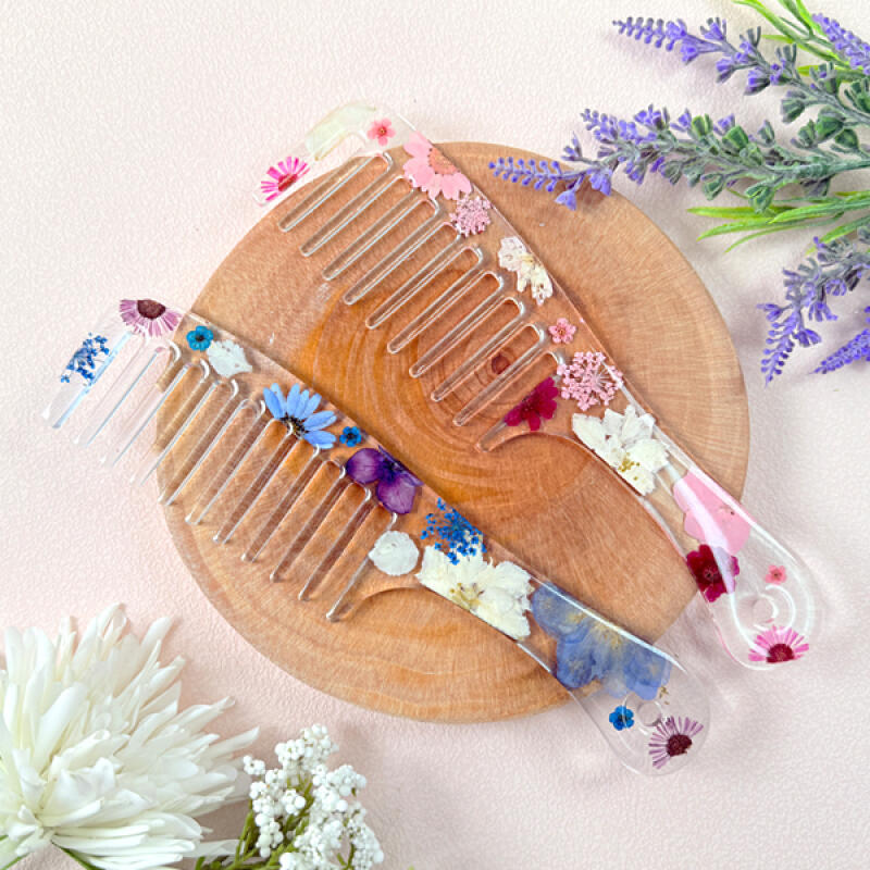 

Making a Resin Art Pressed Flower Comb (1 person, choose 1 of 4 types) pink white