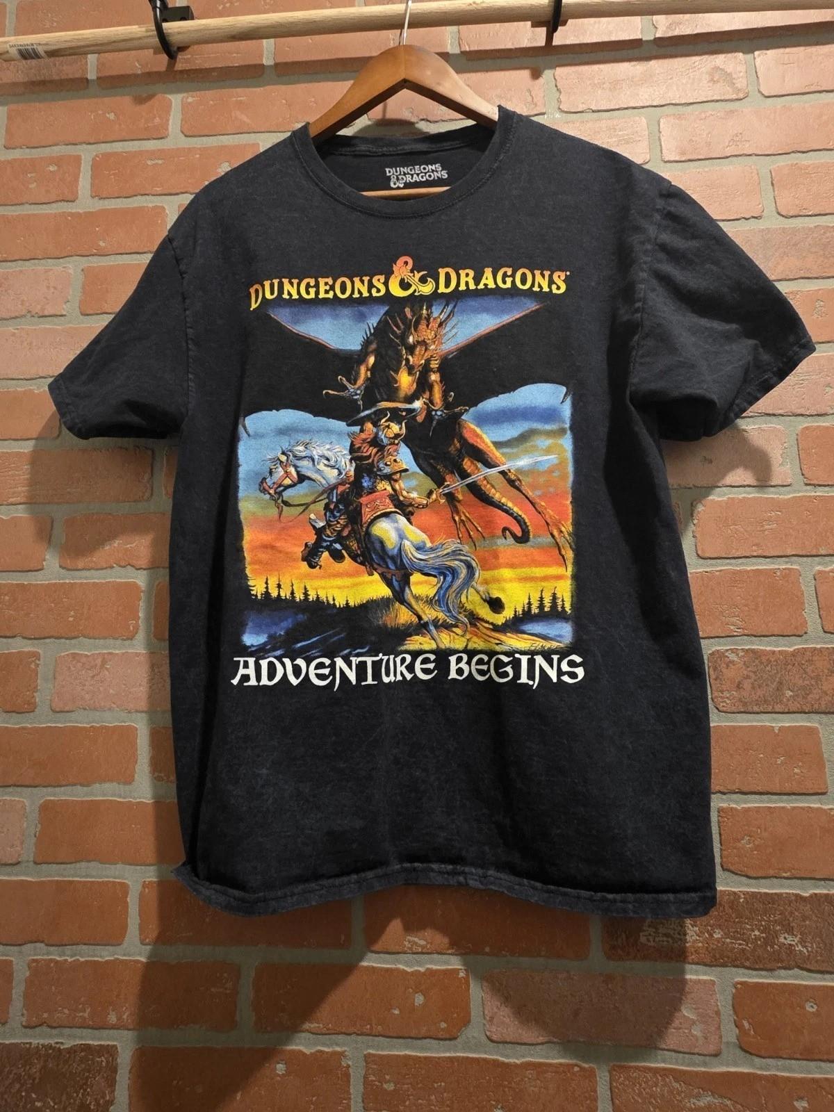 Футболка унисекс с коротким рукавом Dungeons & Dragons S