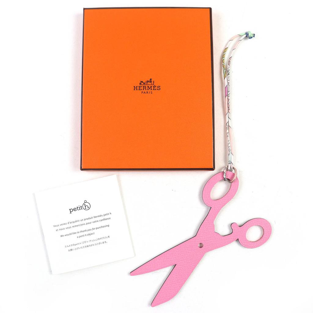 Pristine HERMES Bag charm Petit Ash scissors Pink red leather Used