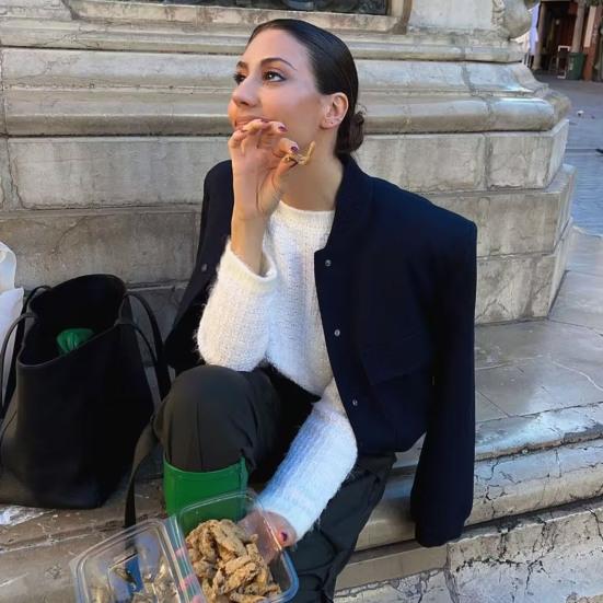 Fall Jackets for Women Oversized Lightweight Cropped Jacket Casual Button Down Stand Collar Short Coat with Pockets