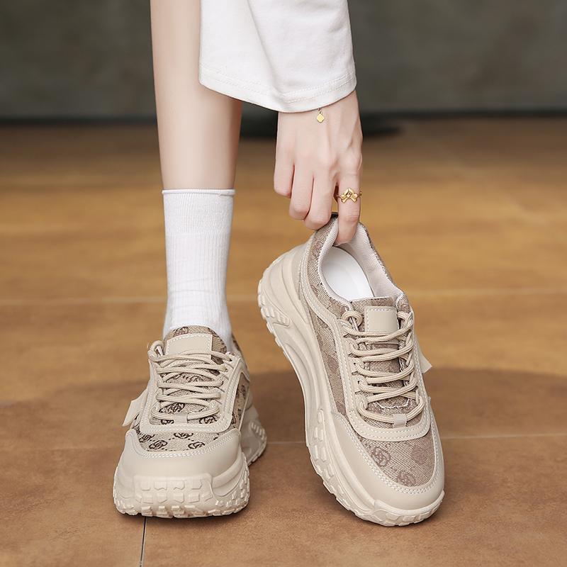 New Spring Autumn Cloth Surface Casual Sneakers for Women Fashion Students Platform Shoes Female Increase Running Shoes Woman