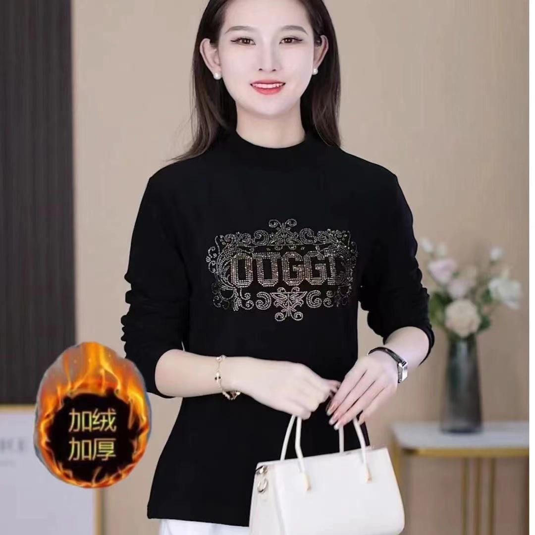 

Middle-aged and elderly clothing autumn and winter new velvet thickened T-shirt women s loose large size long-sleeved top 4XL