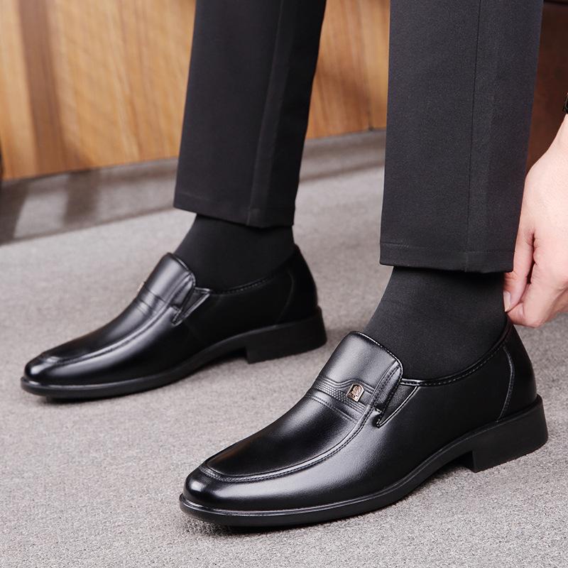 Old man men's spring and autumn new leather shoes men's office business formal wear openwork men's shoes pointed toe wedding shoes 87002